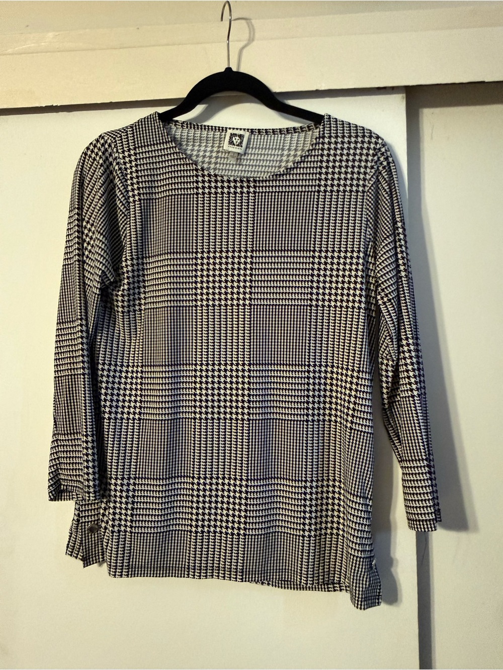 Black & White Pattern Long Sleeve Blouse